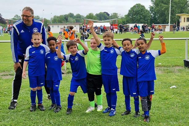 DJK  Gruppenbild der Fußball-G Jugend