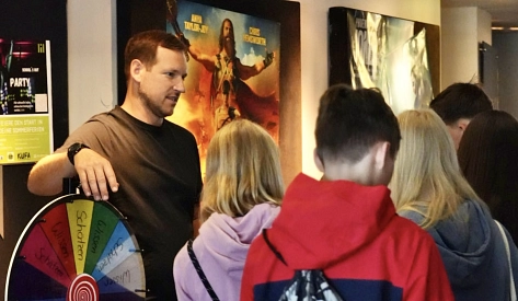 An verschiedenen Mitmachstationen konnten die Schülerinnen und Schüler aktiv werden.